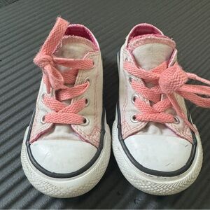 Converse - Toddler size 6